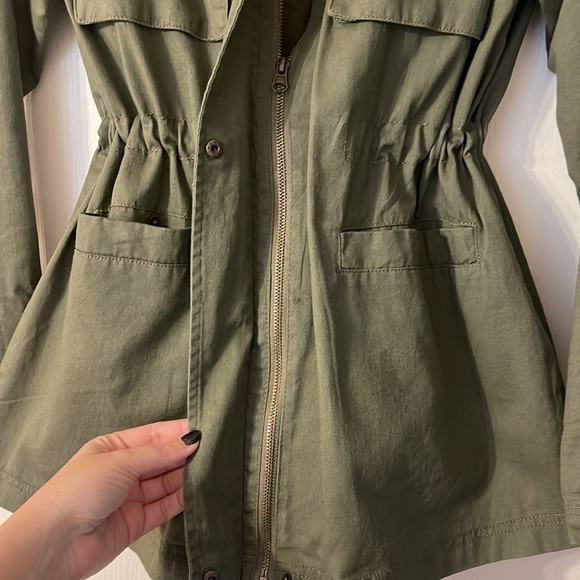 Universal Threads Jacket - Picture 4 of 7